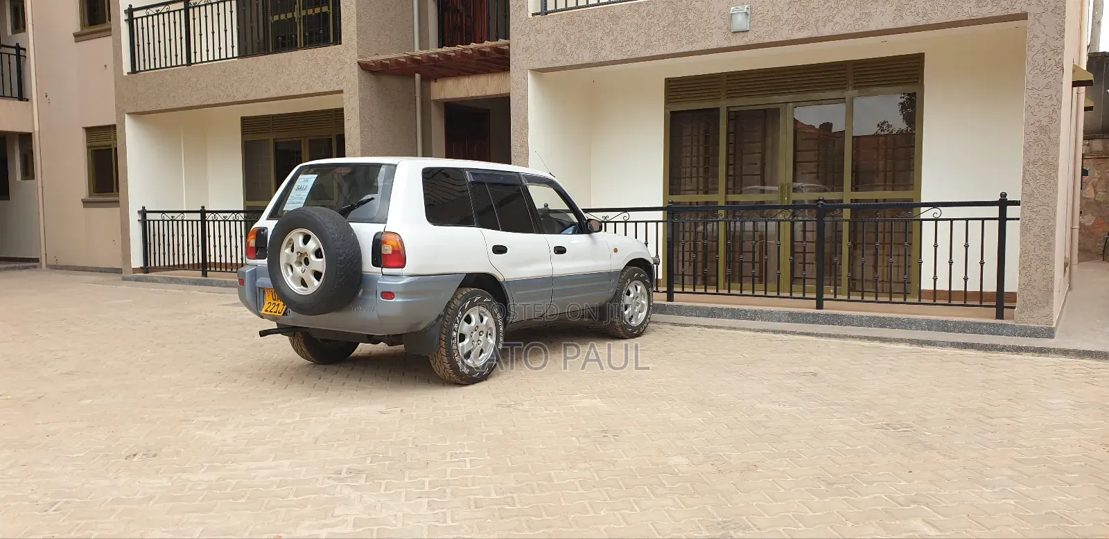 Toyota RAV4 Base 4x4 1997 Pearl