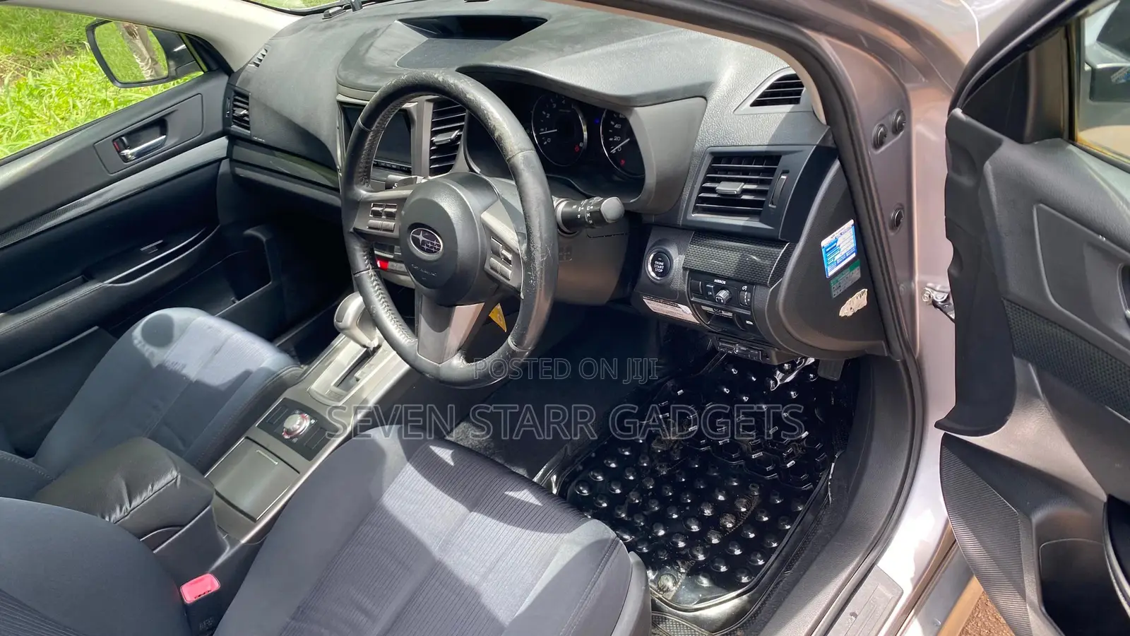 Subaru Legacy 2010 Silver