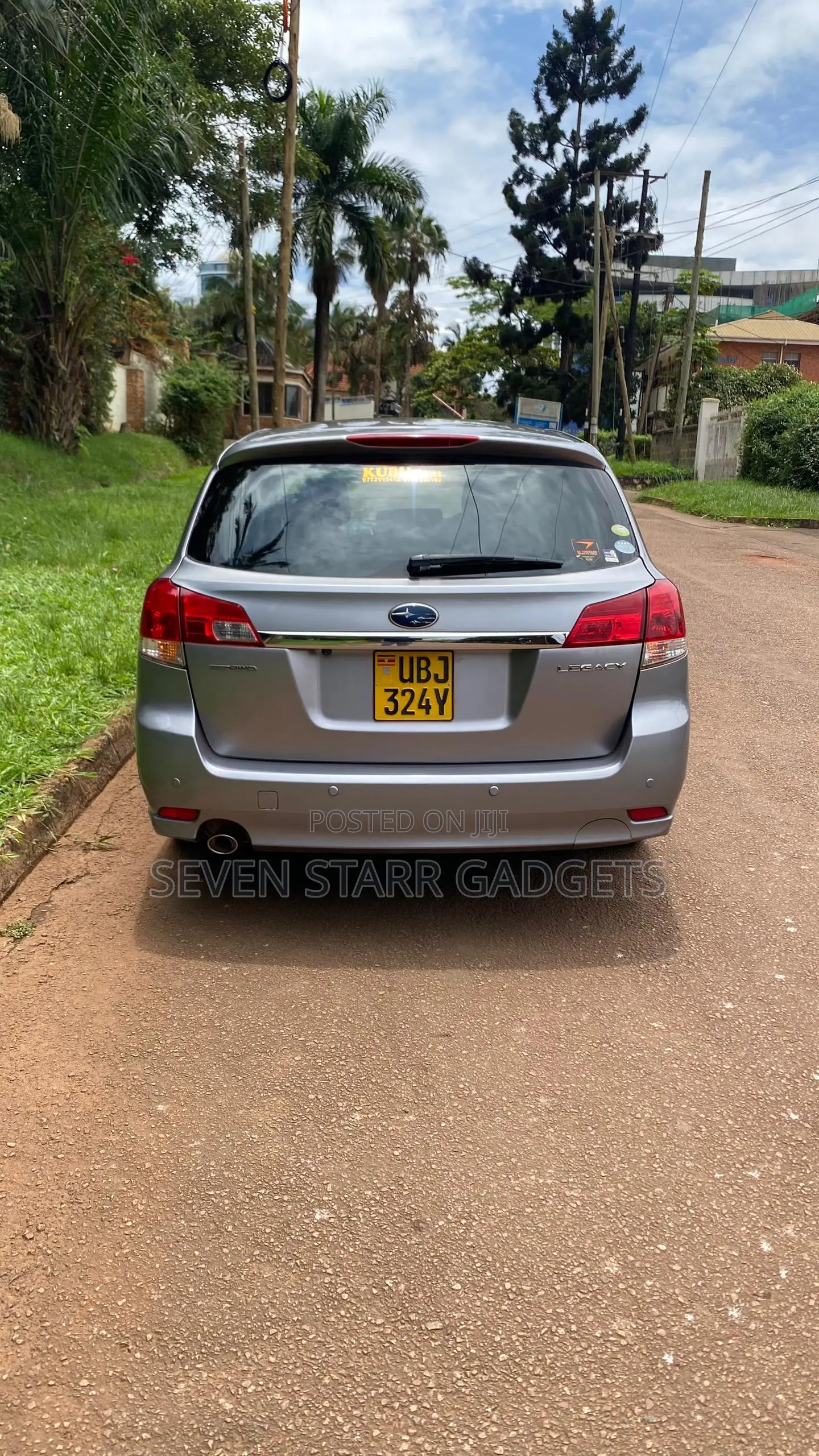 Subaru Legacy 2010 Silver