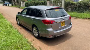 Subaru Legacy 2010 Silver