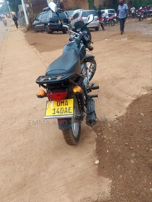 Bajaj Boxer 125 2025 Red