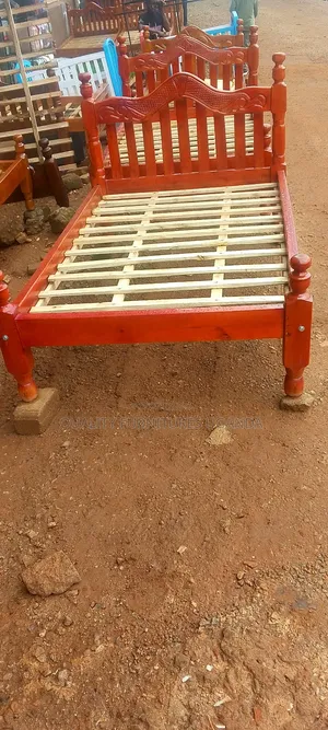 4 Stands Luxury Bed/4 by 6