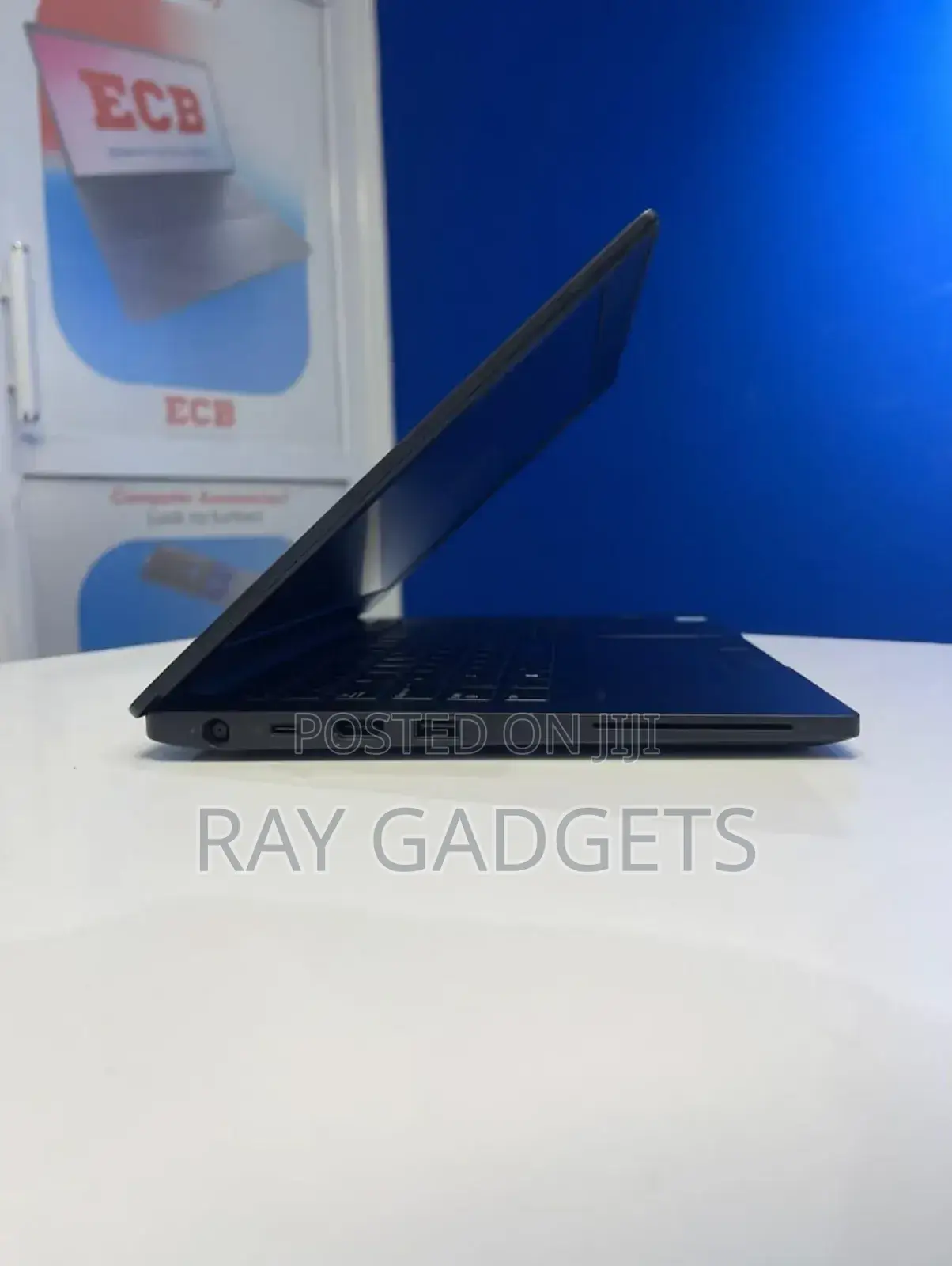 New Laptop Dell Latitude 12 5280 8GB Intel Core i5 SSD 256GB