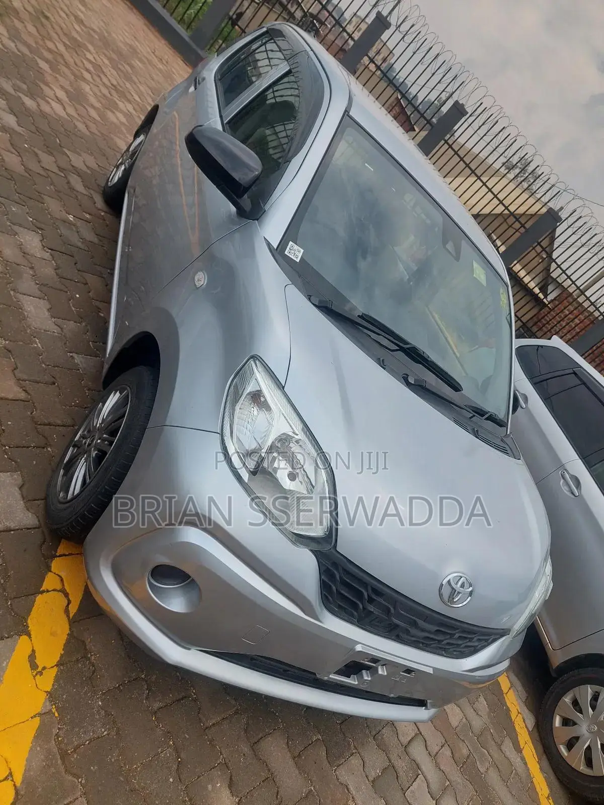 Toyota Passo 2016 Silver