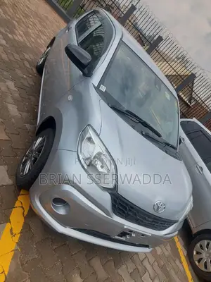 Toyota Passo 2016 Silver