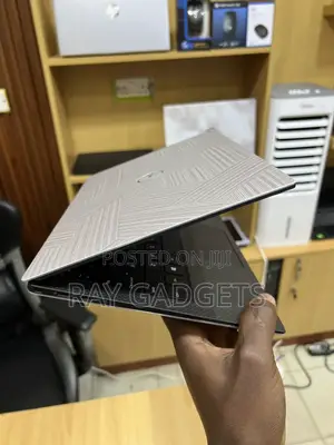 New Laptop Dell Latitude 7390 8GB Intel Core i7 SSD 256GB