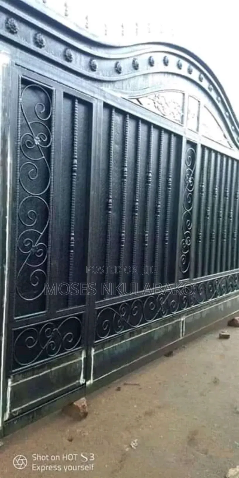 Metallic Gate