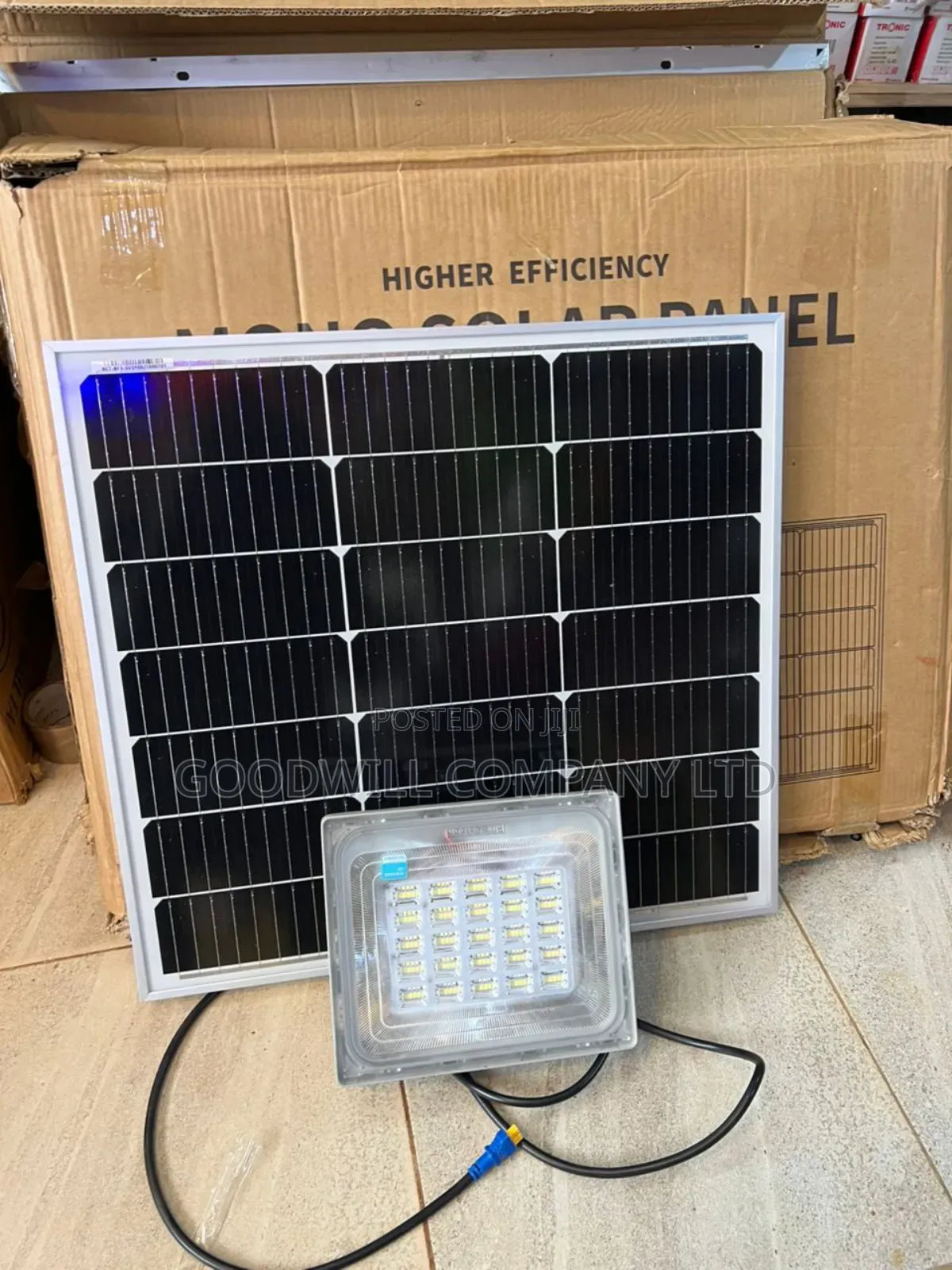 300w Blue Carbon Solar Flood Light