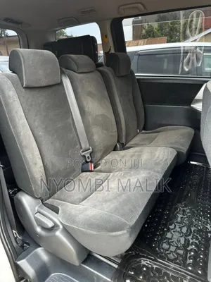 Toyota Noah 2012 Pearl