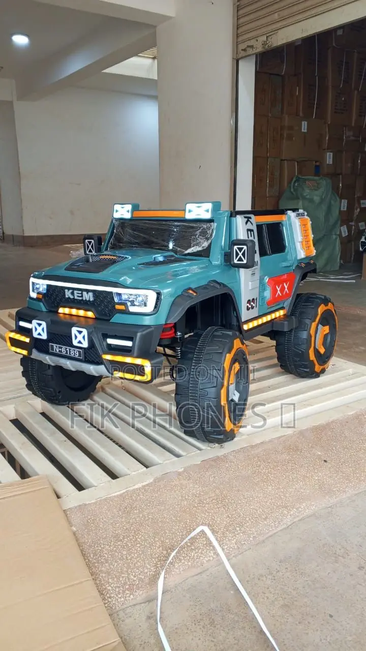 Big Remote Chargeable Car for Babies