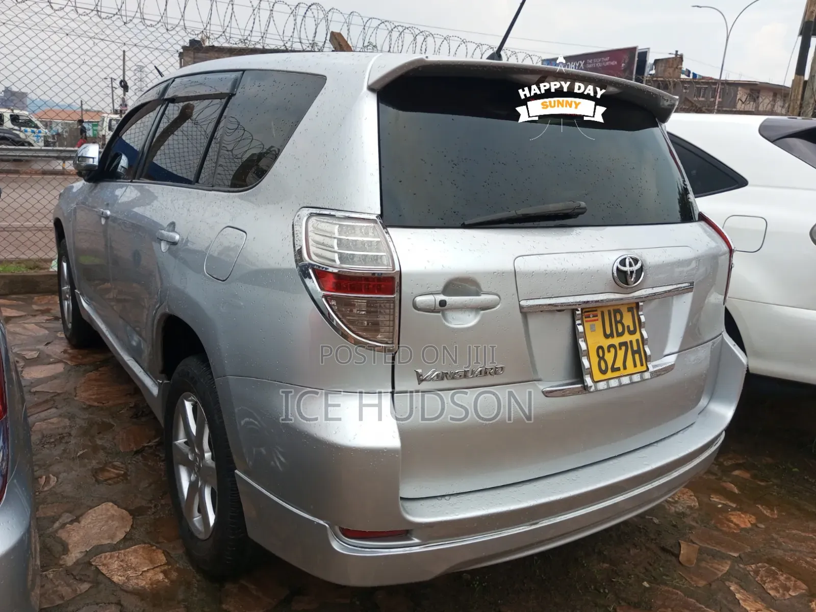 Toyota Vanguard 2008 White