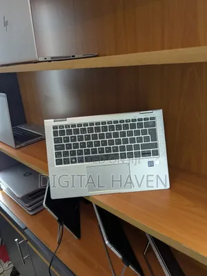 Laptop HP EliteBook 1030 16GB Intel Core i5 SSD 256GB