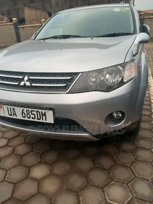 Mitsubishi Outlander 2012 Silver