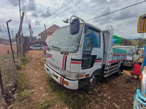 Hino Tipper