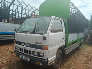 Isuzu Long Kalabaya