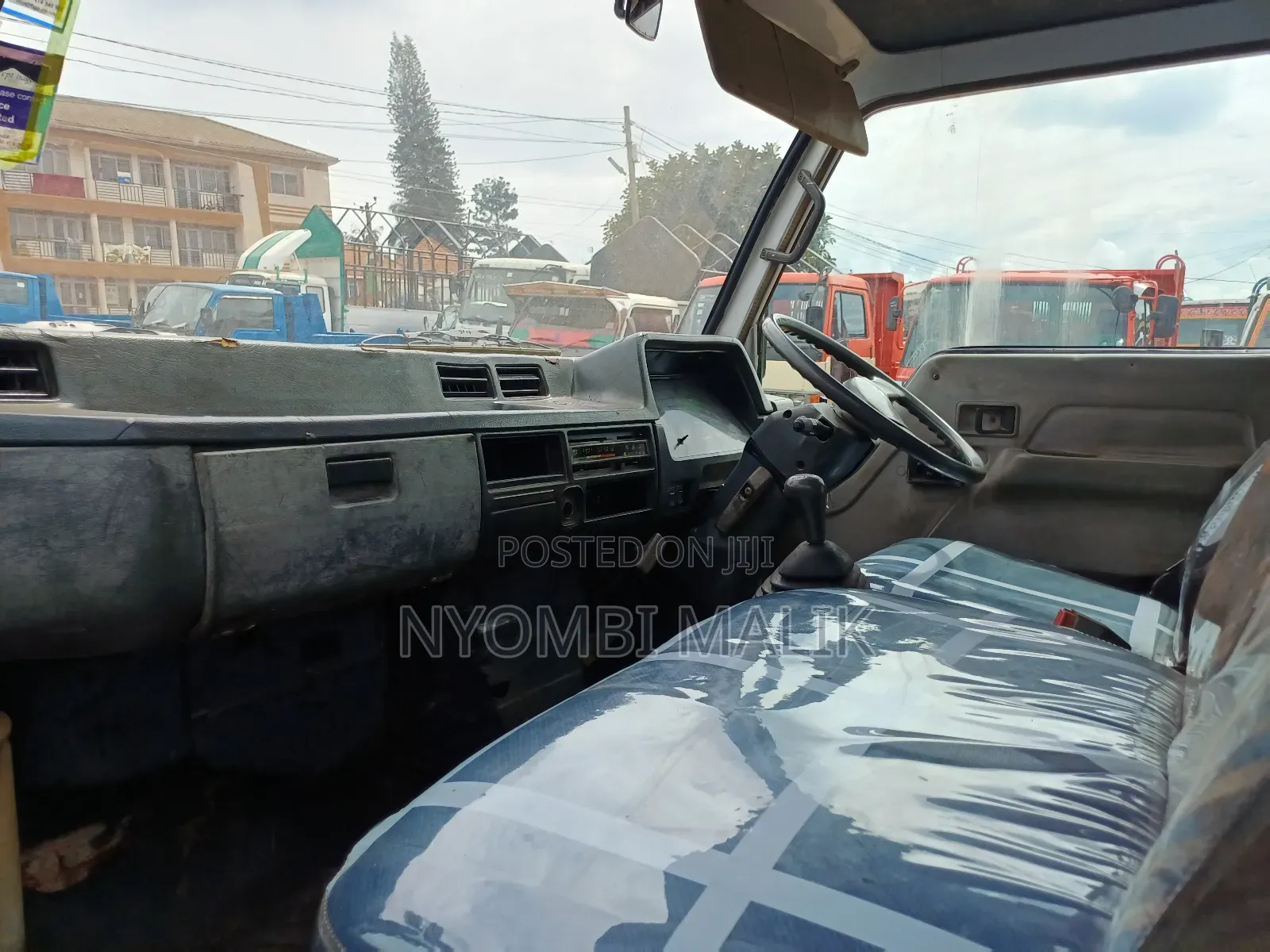 Mitsubish Canter Truck