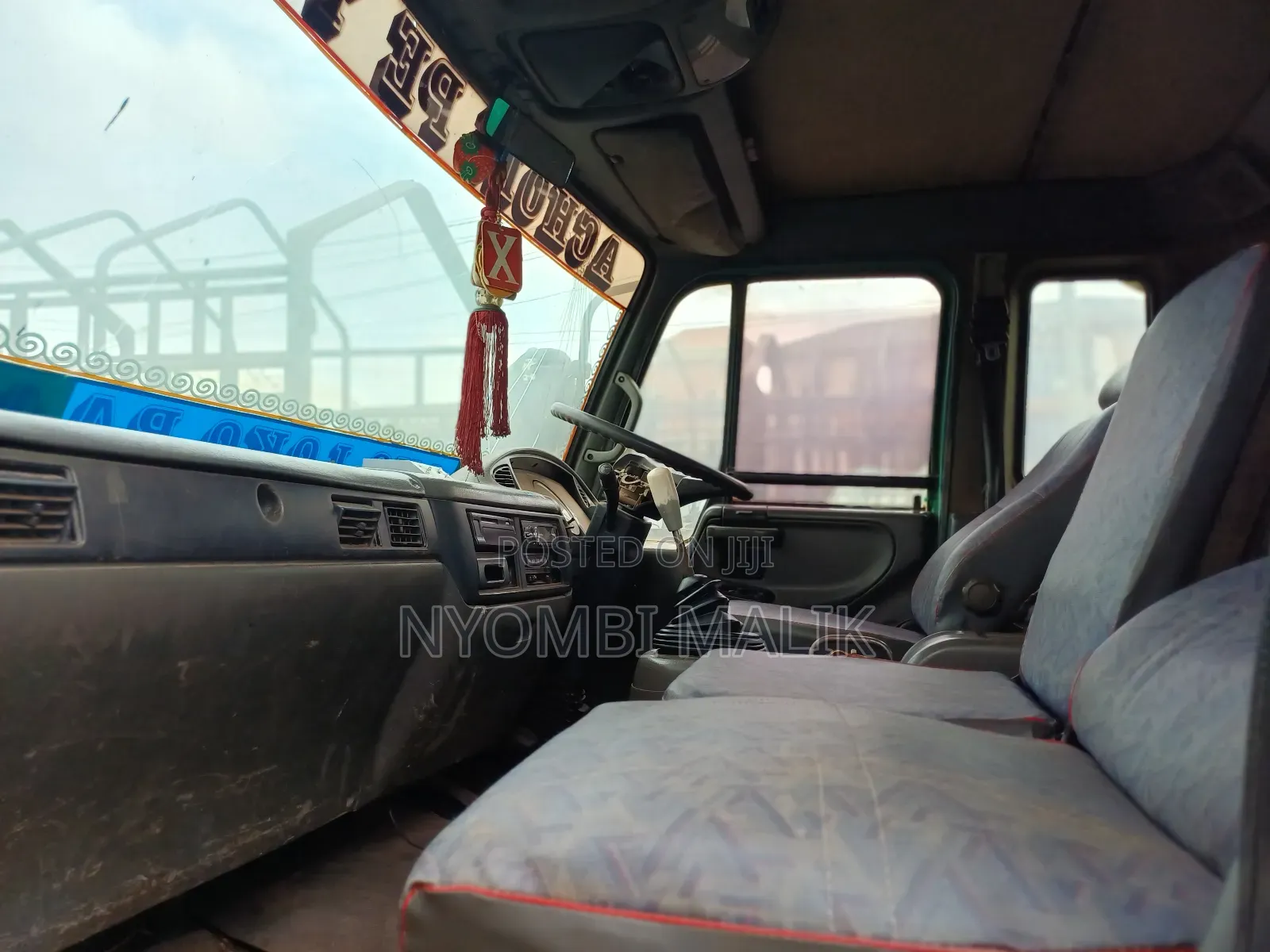 Nissan Diesel Tipper