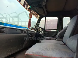 Nissan Diesel Tipper