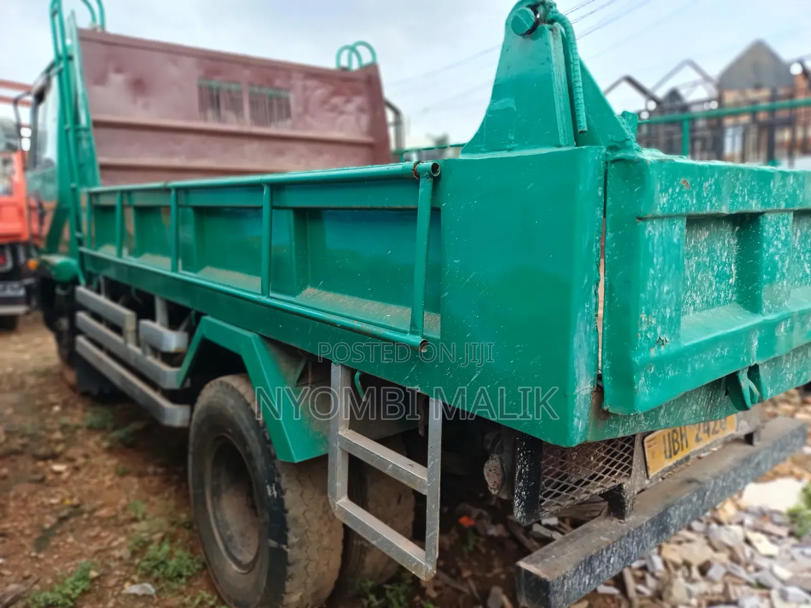 Nissan Diesel Tipper