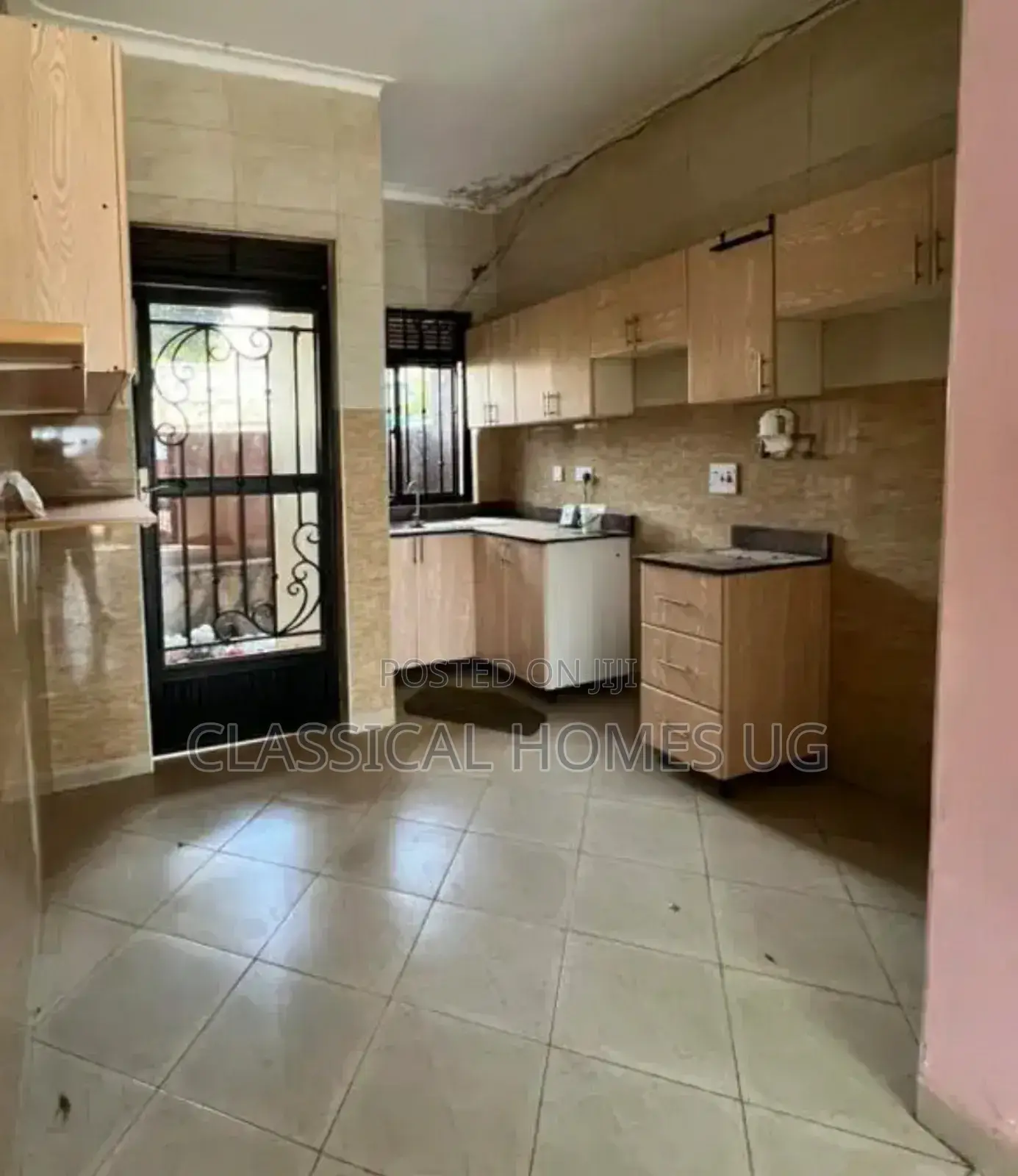 2bdrm Apartment in Kisaasi Bahai Road, Central Division for rent