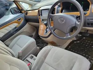Toyota Alphard 2.4 Petrol AWD 2007 Silver