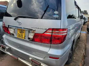 Toyota Alphard 2.4 Petrol AWD 2007 Silver