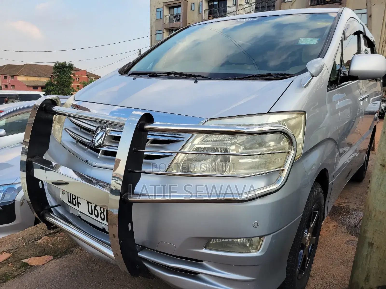 Toyota Alphard 2.4 Petrol AWD 2007 Silver