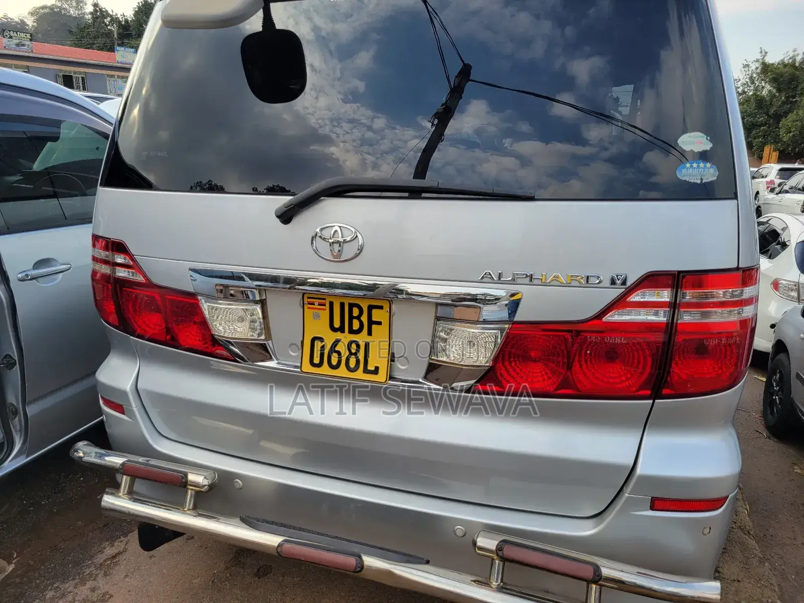 Toyota Alphard 2.4 Petrol AWD 2007 Silver