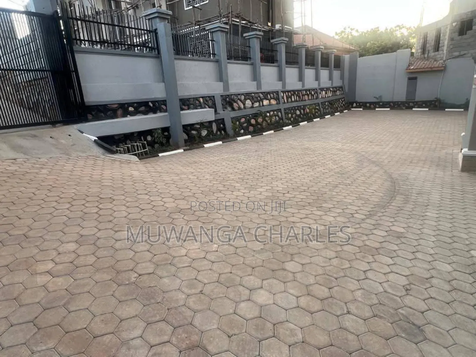 We're House for Rent in Bugoloobi