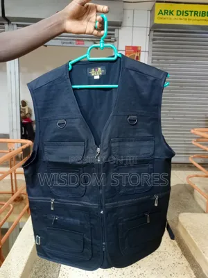Men's Multi-Pocket Vest