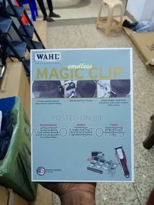 Wahl Professional 5 Star Series Cordless Magic Clip Hair Clipper.