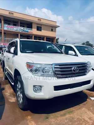 Toyota Land Cruiser 4.6 V8 ZX 2015 White