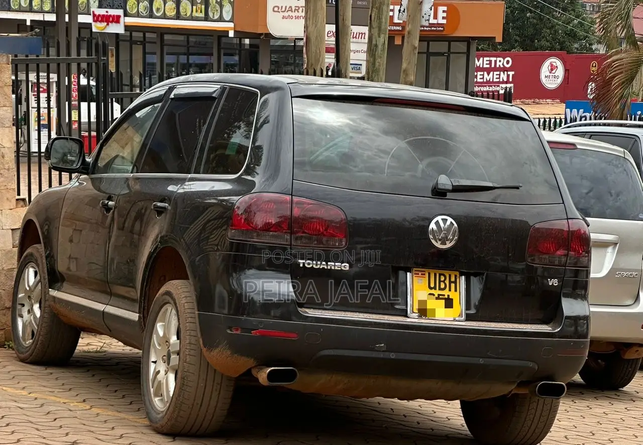 Volkswagen Touareg VR6 FSI 2010 Black