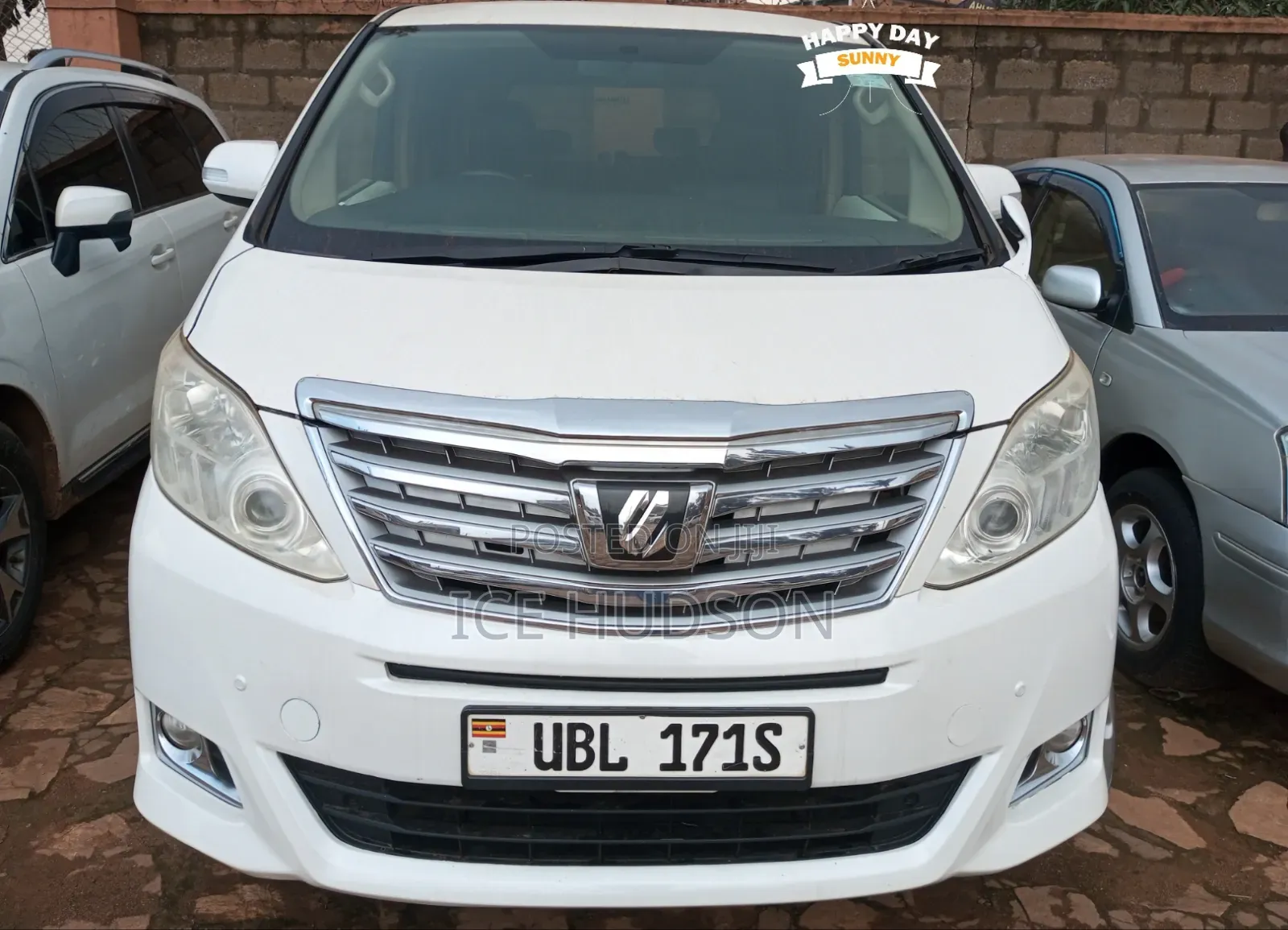Toyota Alphard 2011 White