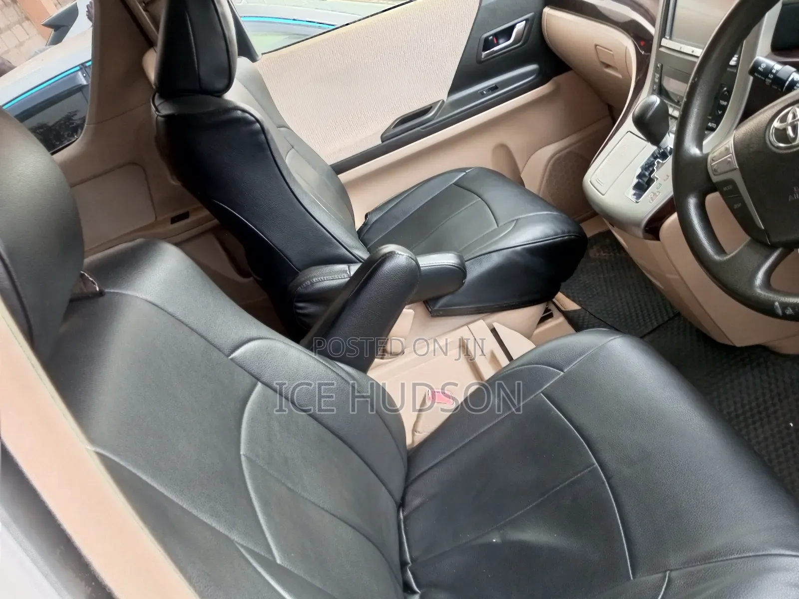 Toyota Alphard 2011 White