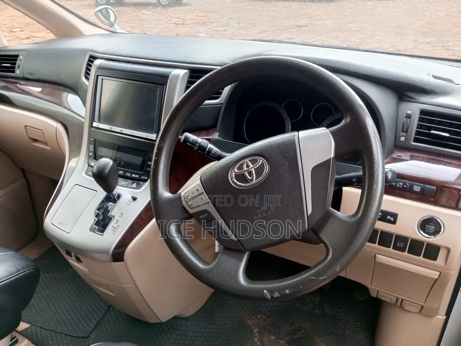 Toyota Alphard 2011 White