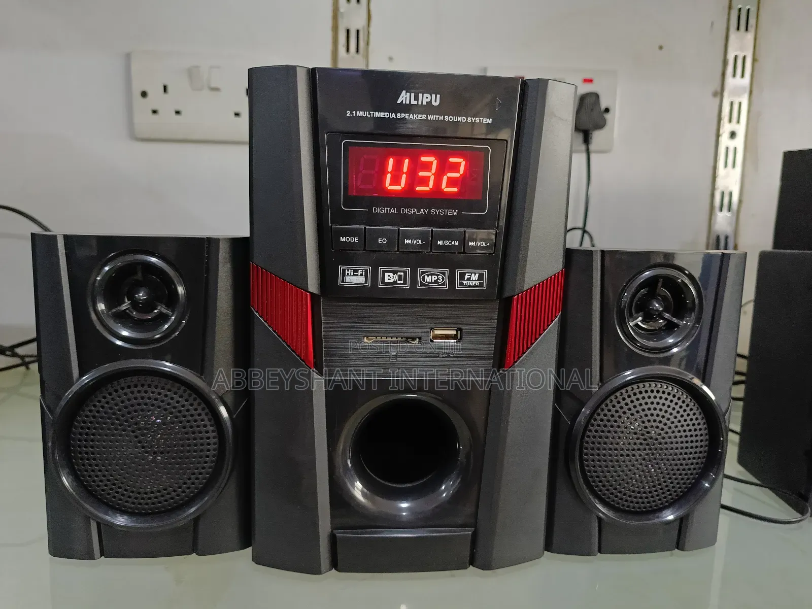 Multimedia Speaker System, Model 8032/Digital Display Woofer