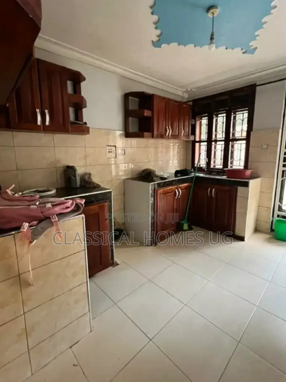 5bdrm Duplex in Naguru, Central Division for rent