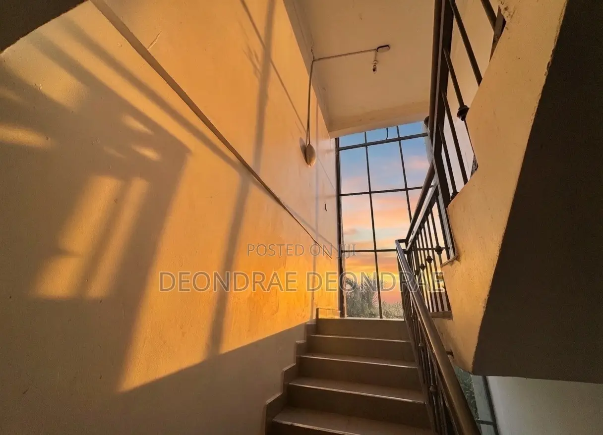 Furnished 20bdrm Block of Flats in Wakiso / Wakiso for sale