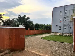 Furnished 20bdrm Block of Flats in Wakiso / Wakiso for sale