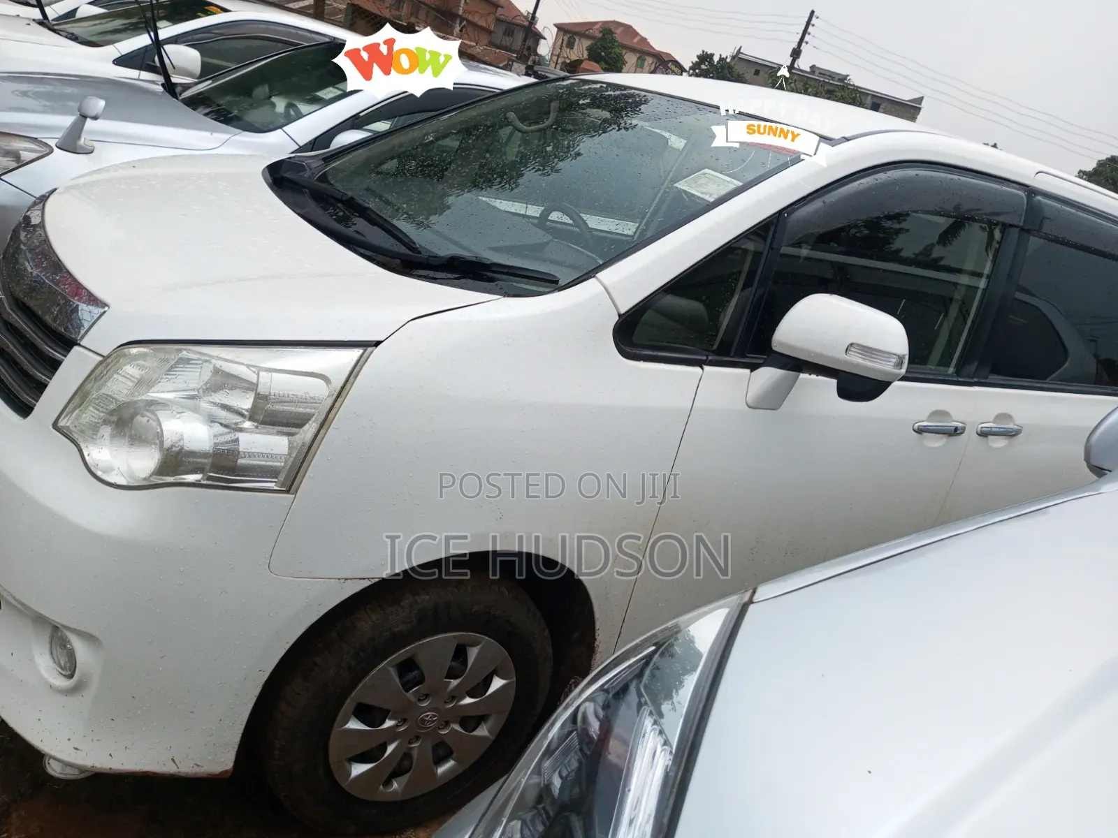 Toyota Noah 2011 White