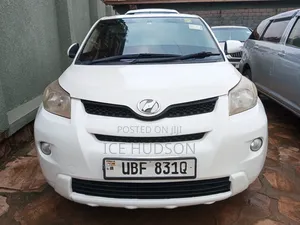 Toyota IST 2008 White