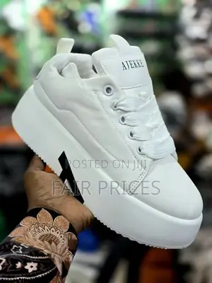 Designer Sneakers White