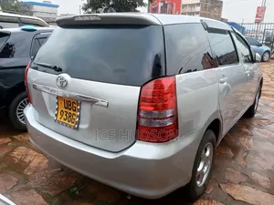 Toyota Wish 2006 Silver