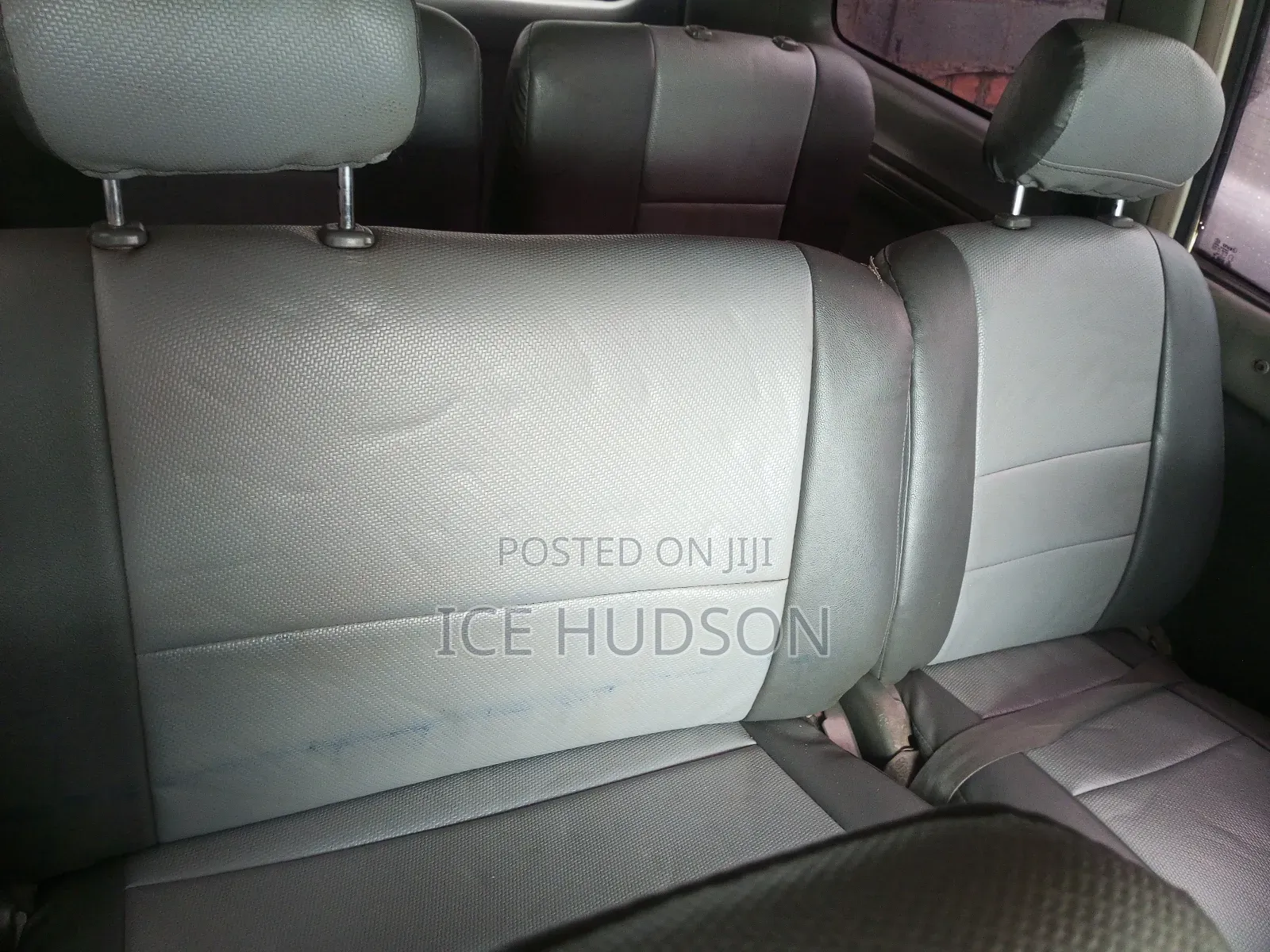 Toyota Noah 2002 White