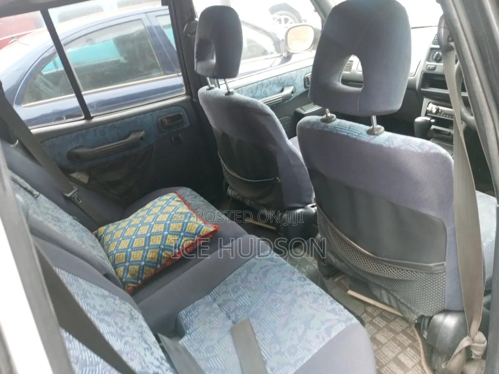 Toyota RAV4 Automatic 2000 White