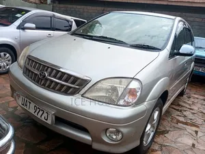Toyota Nadia 2002 Silver