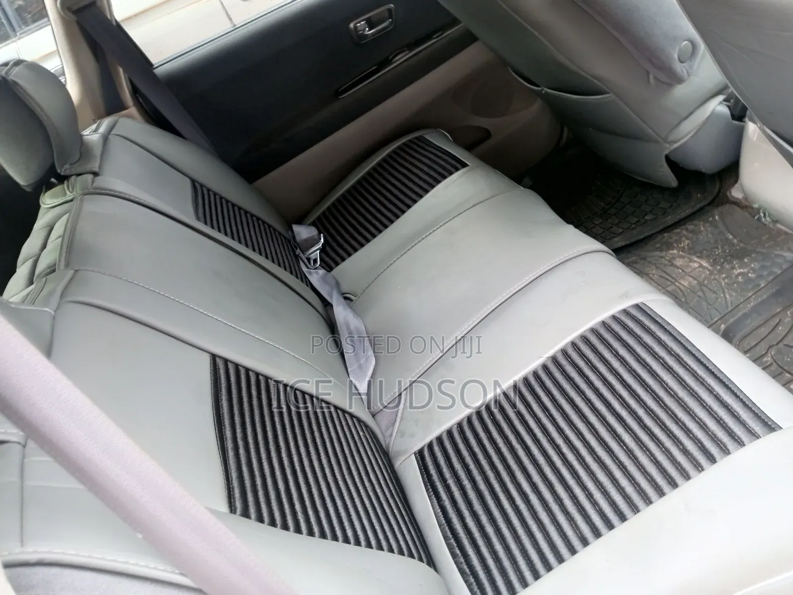Toyota Nadia 2002 Silver