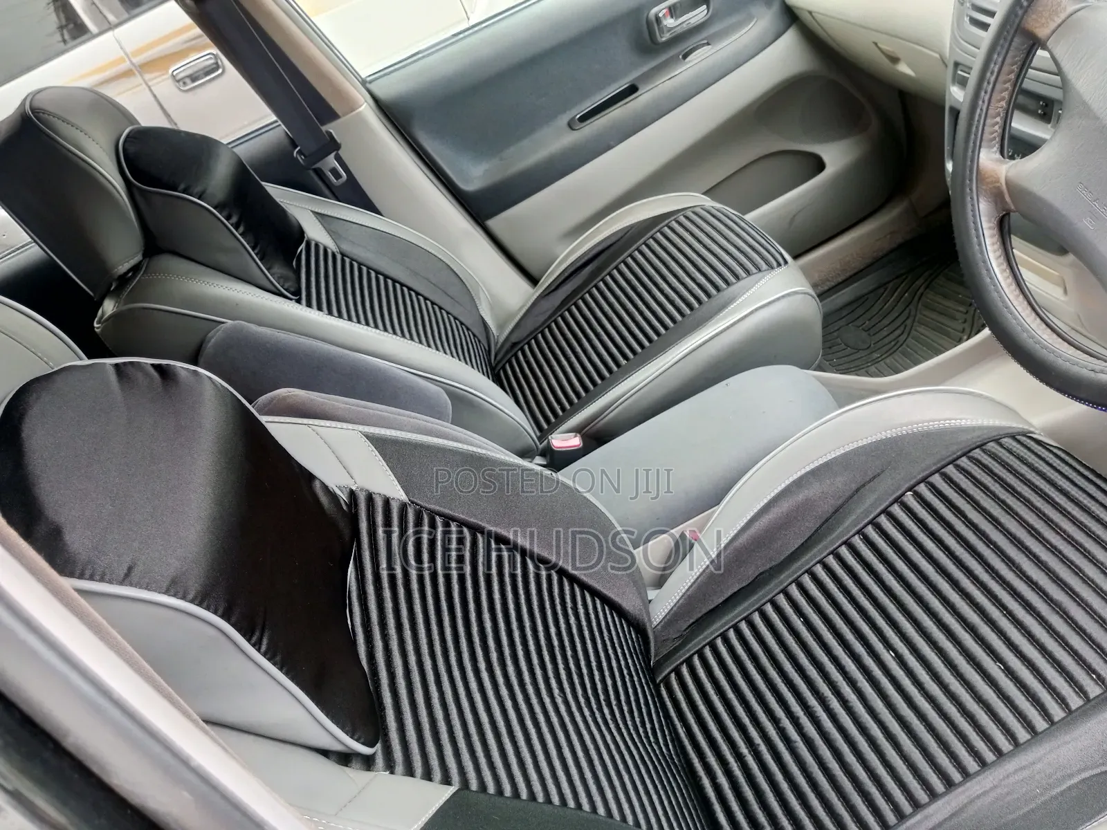 Toyota Nadia 2002 Silver
