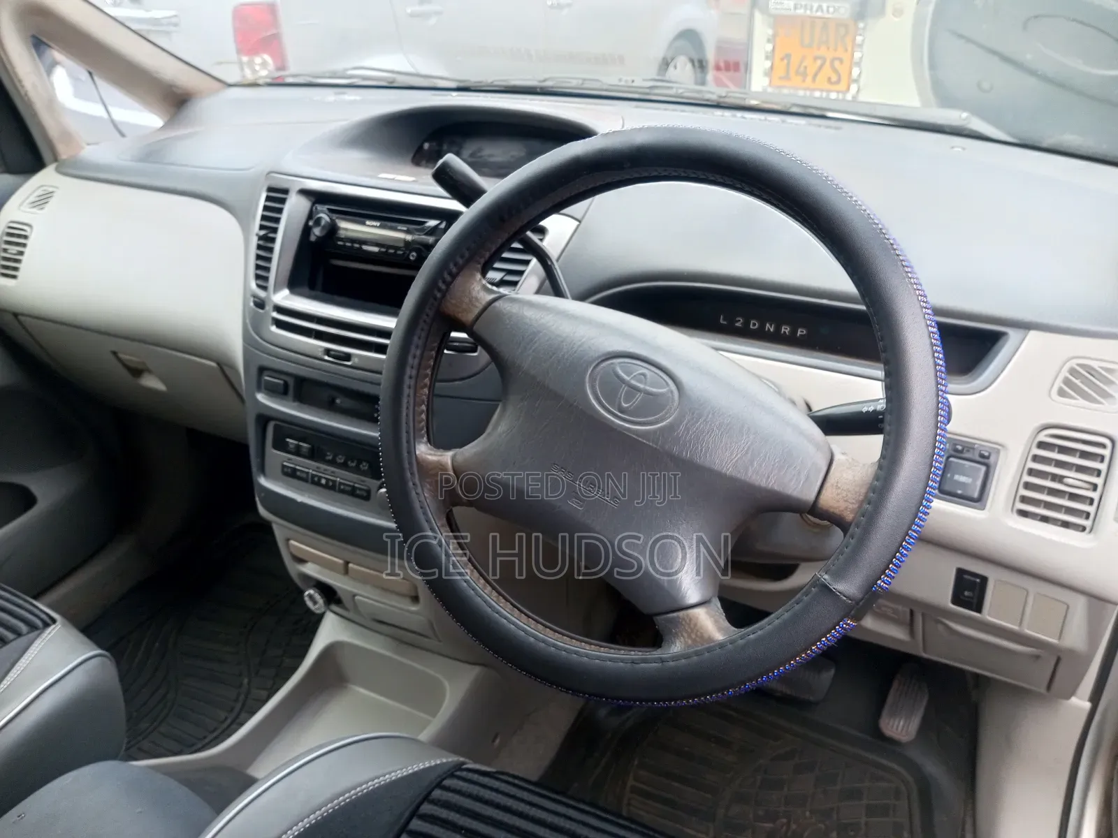 Toyota Nadia 2002 Silver